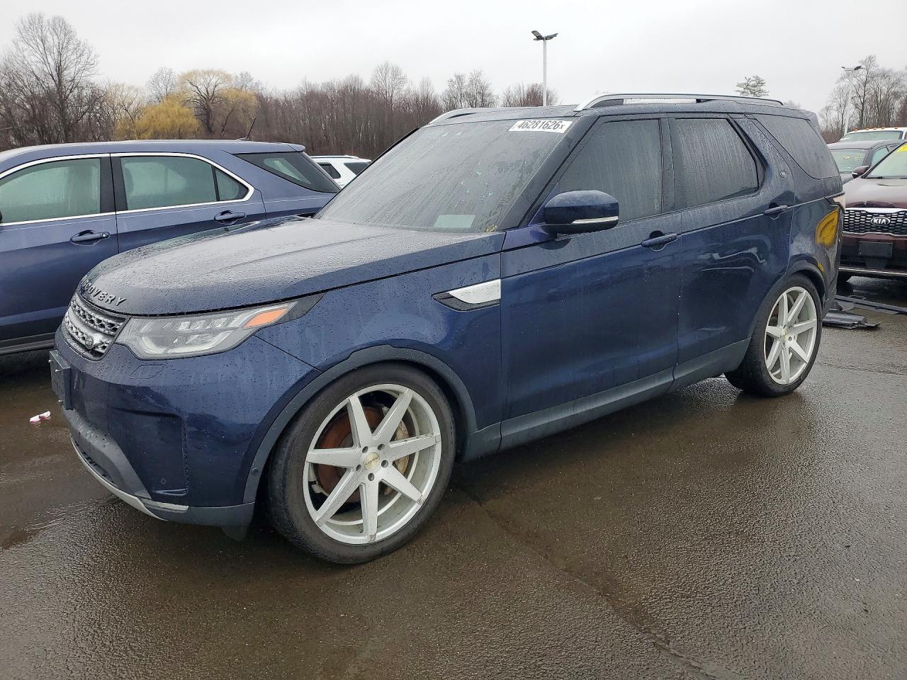 Salvage Land Rover Discovery Image