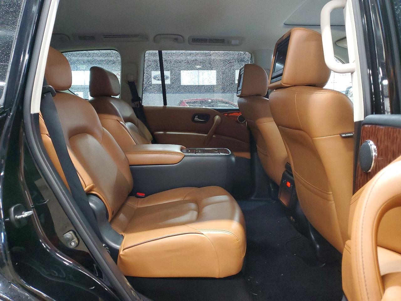 Nissan Armada Platinum