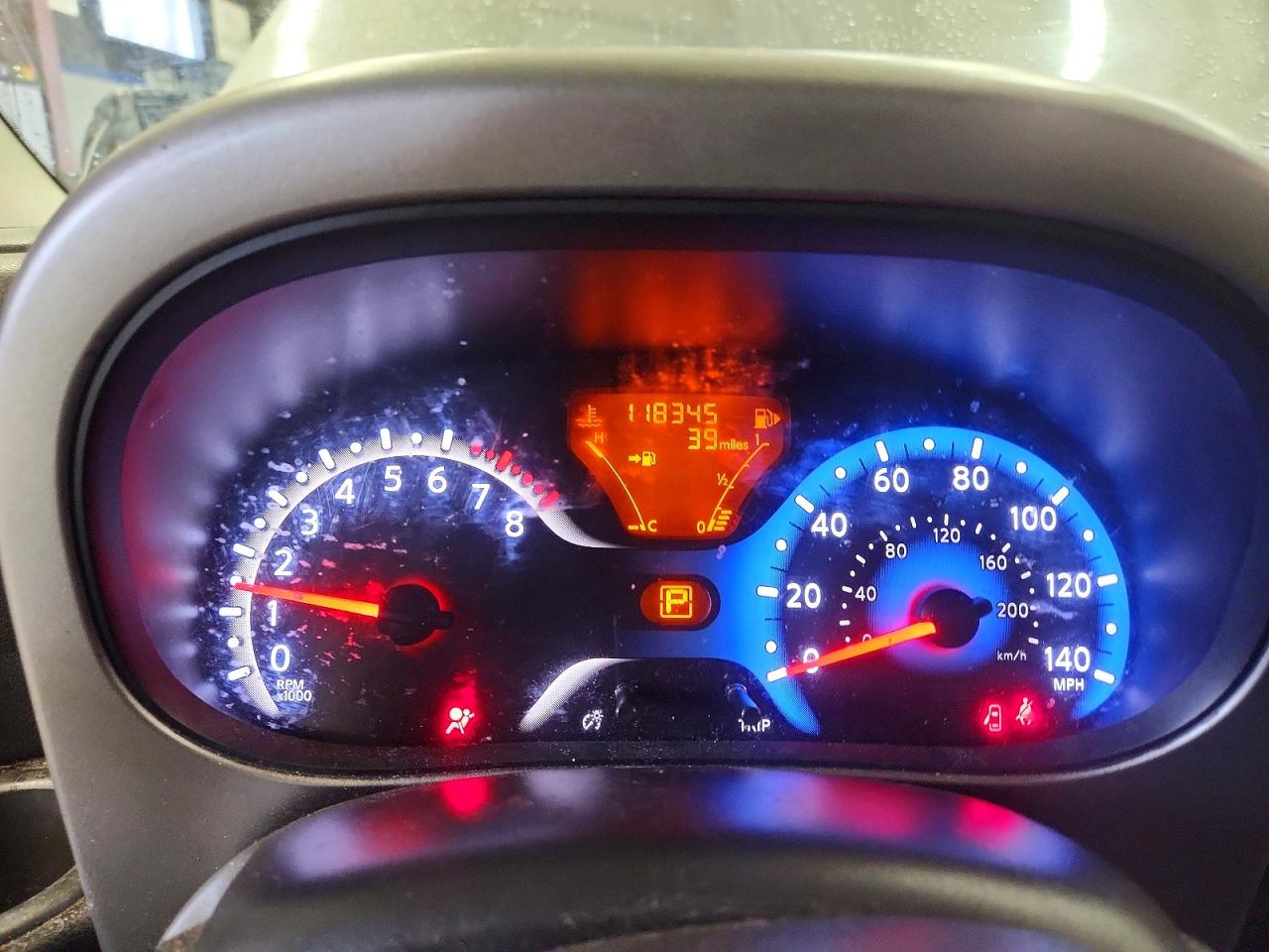 Nissan cube 1.8