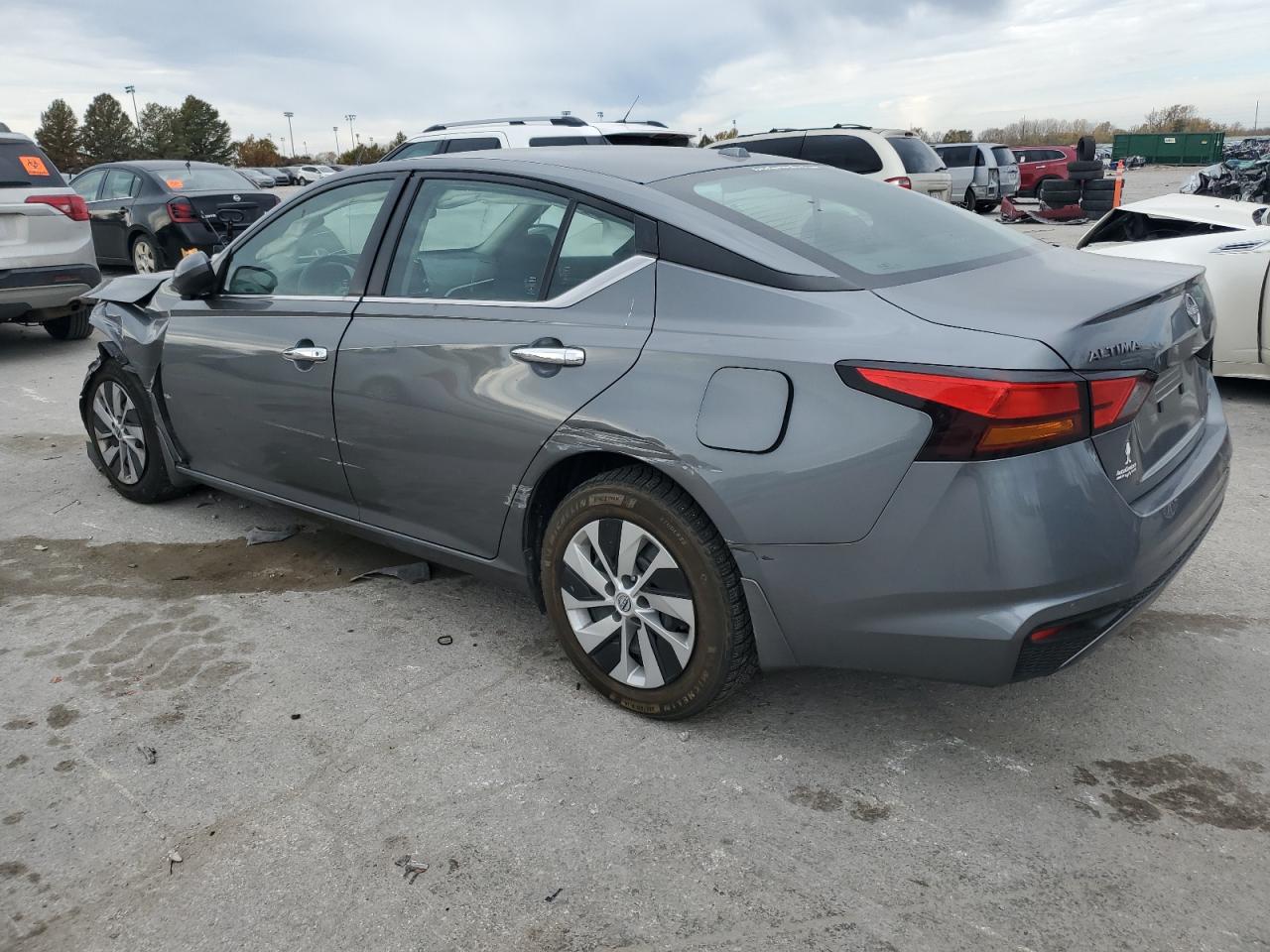 Nissan Altima S