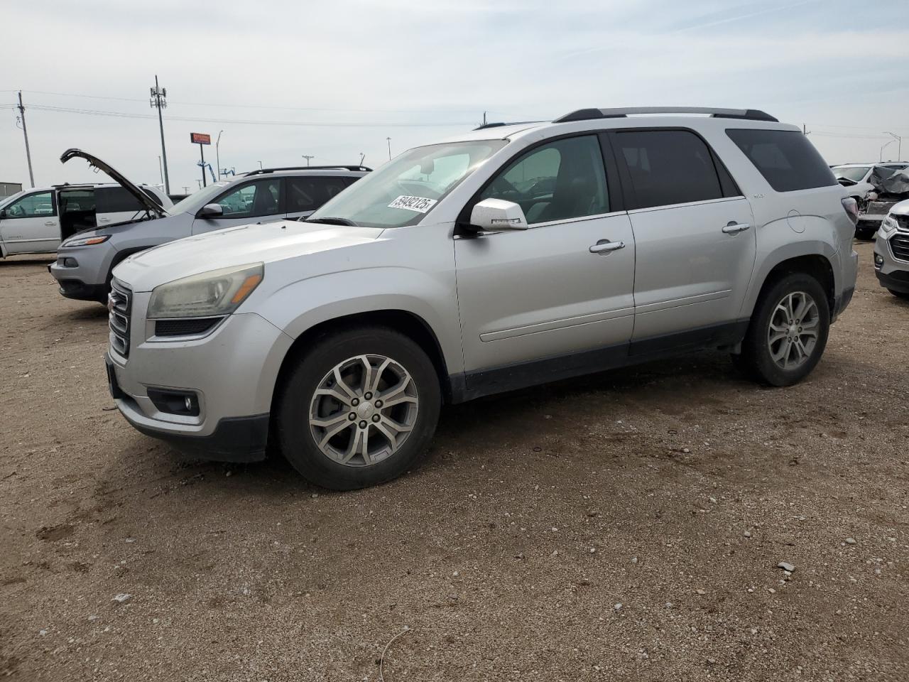 Salvage GMC Acadia Image