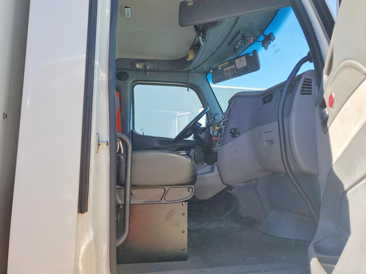 Peterbilt Tractor 579