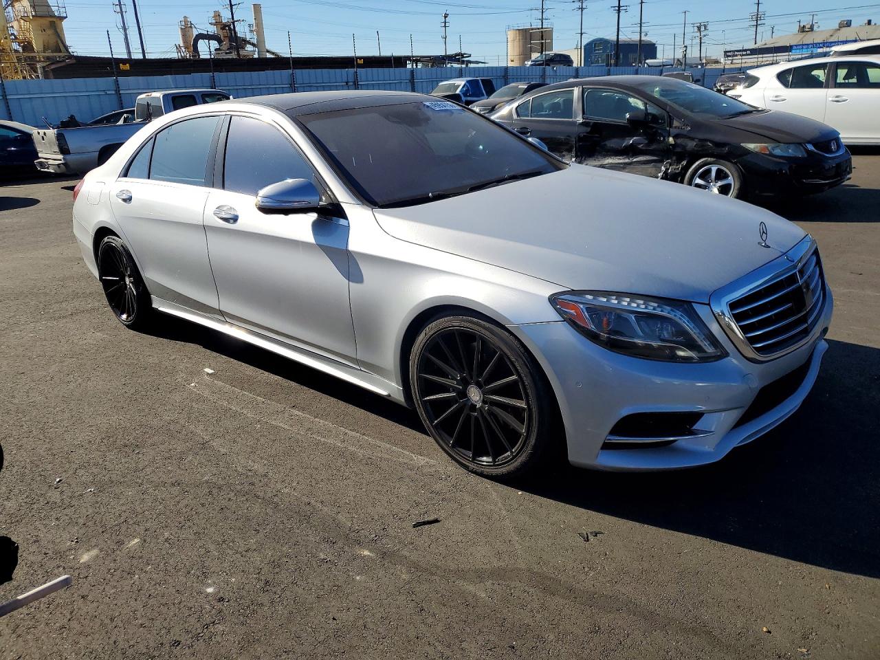 Mercedes-Benz S-Class 550