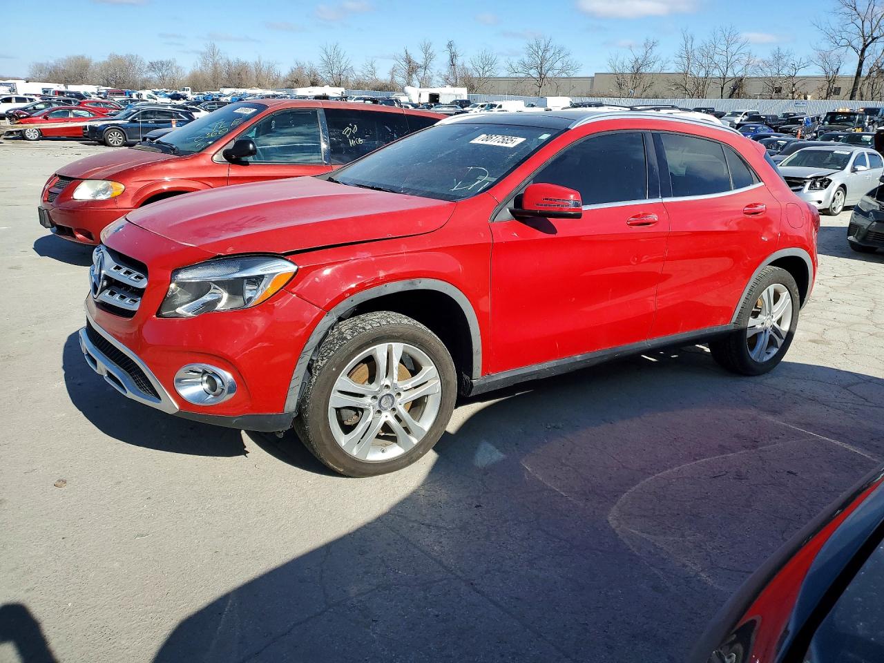 Salvage Mercedes-Benz GLA Image