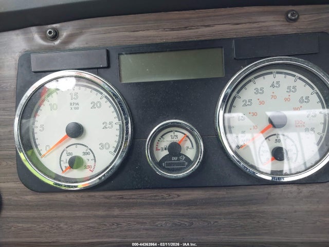 Freightliner Sd122
