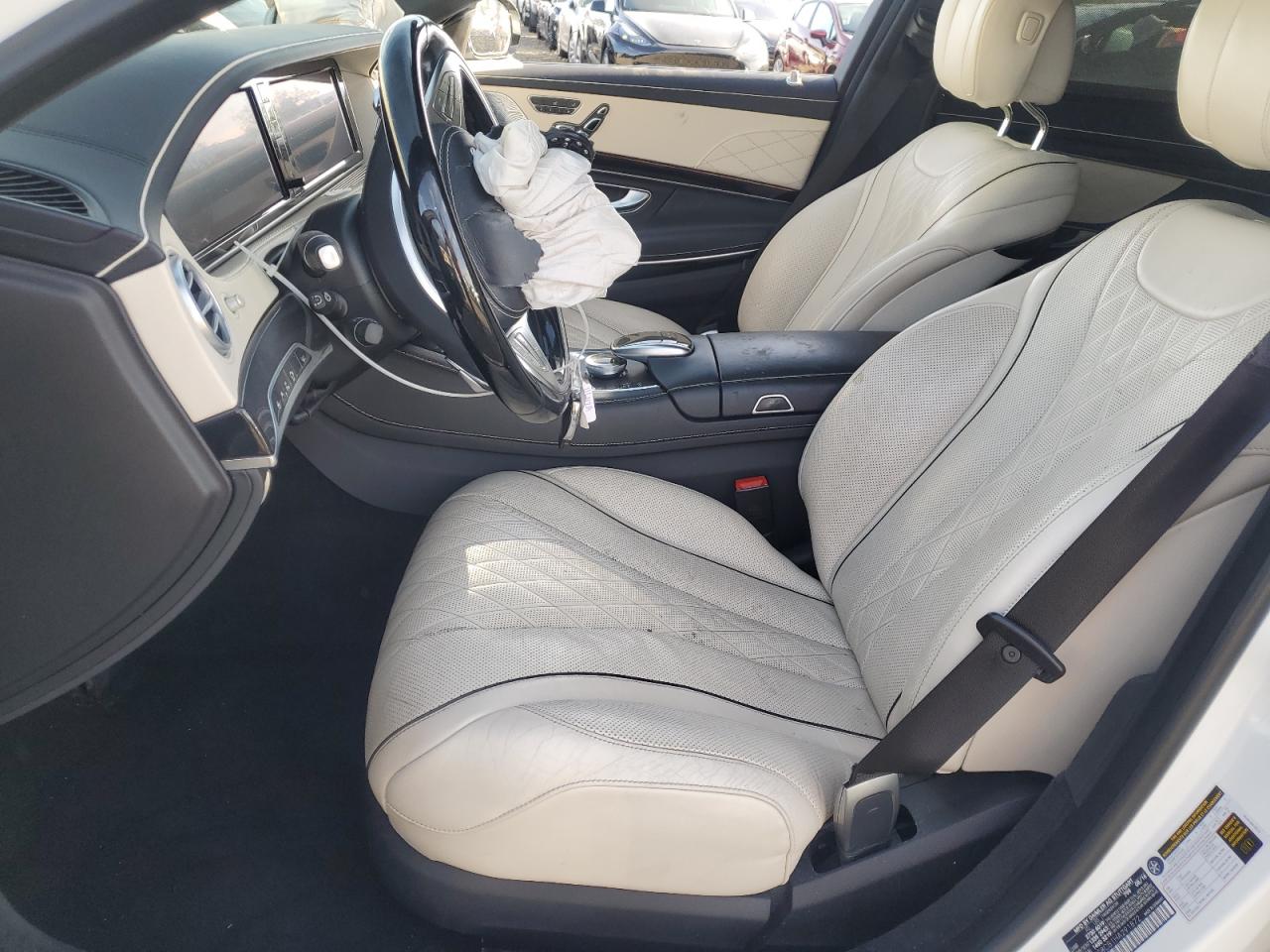 Mercedes-Benz S-Class 550