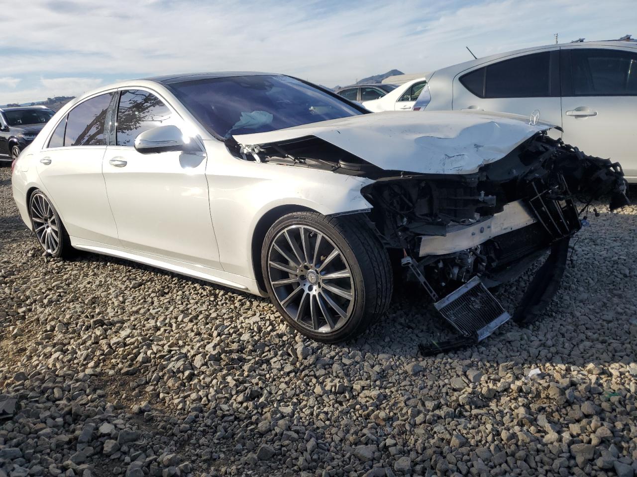 Mercedes-Benz S-Class 550