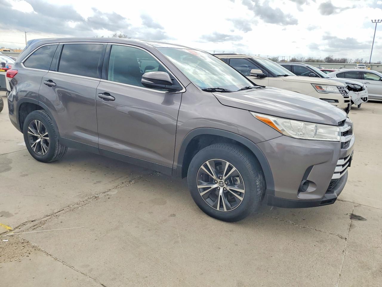 Toyota Highlander Le