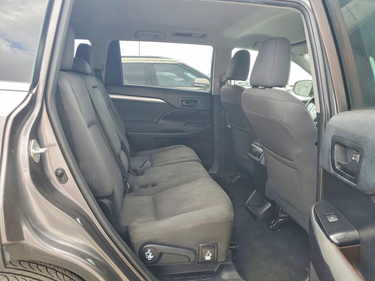 Toyota Highlander Le