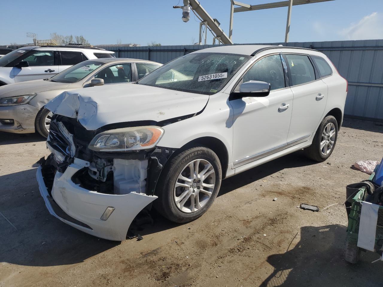 Salvage Volvo XC60 Image