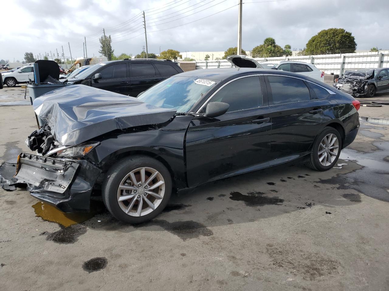 Salvage Honda Accord Image