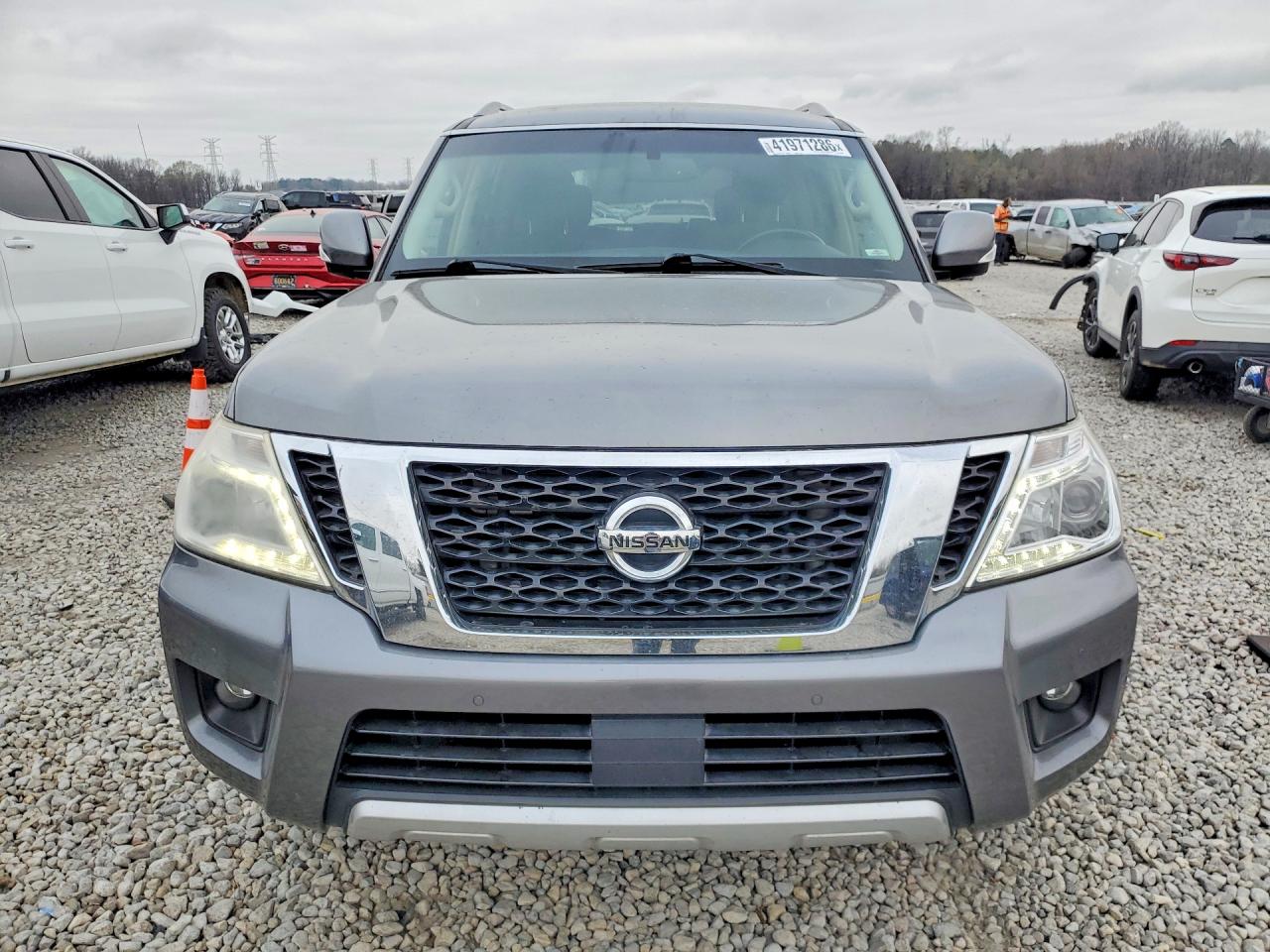 Nissan Armada Sv