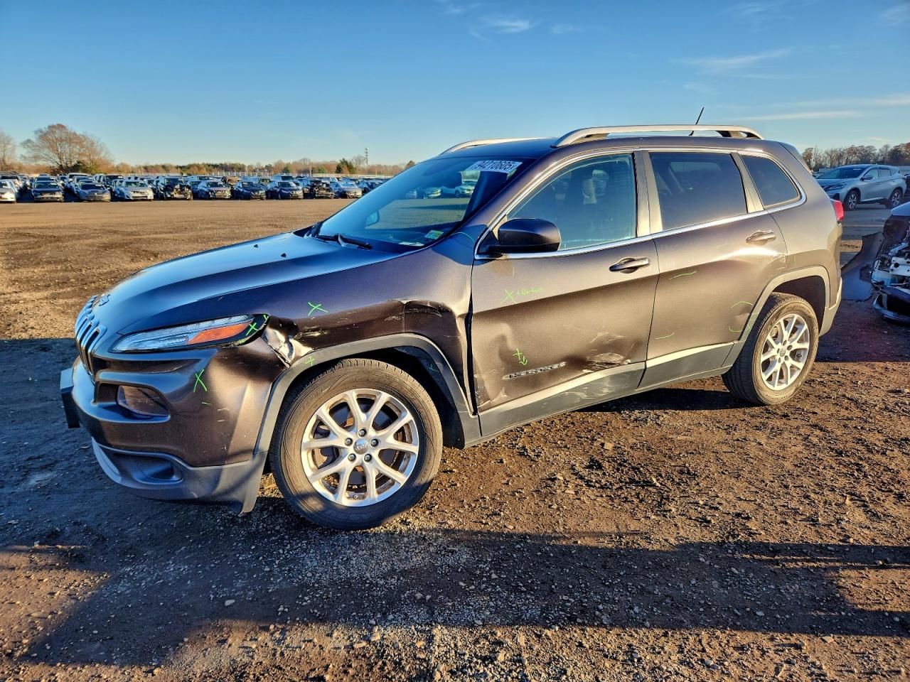 Salvage Jeep Grand Cherokee Image