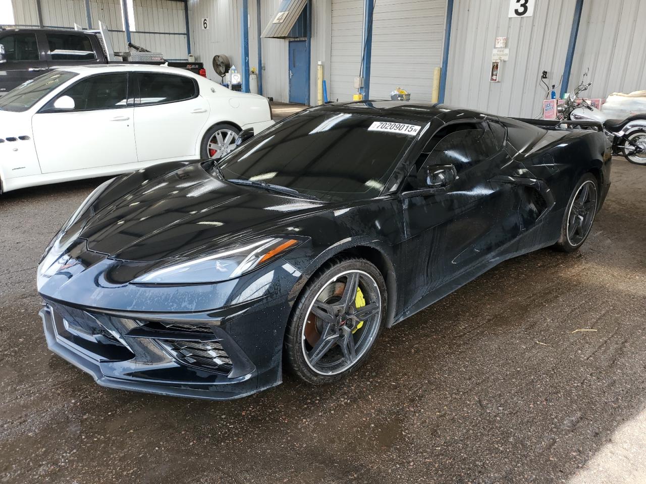 Salvage Chevrolet Corvette Image