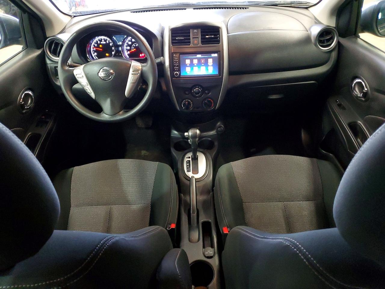 Nissan Versa Sv