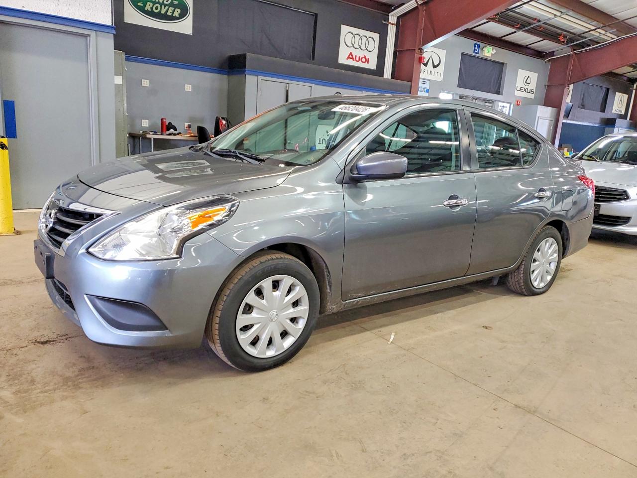 Salvage Nissan Versa Image