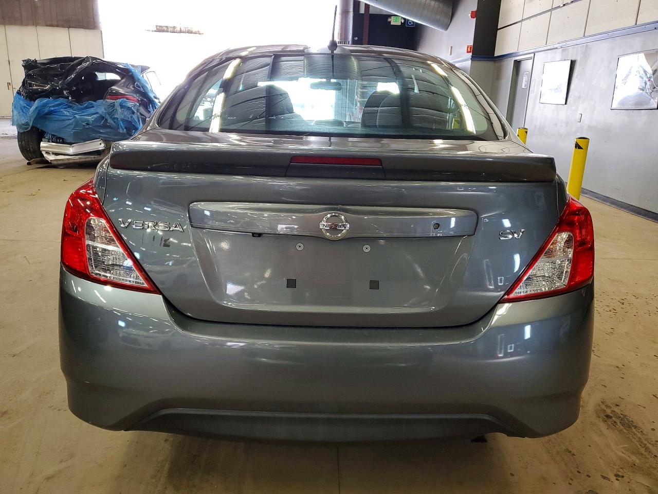 Nissan Versa Sv
