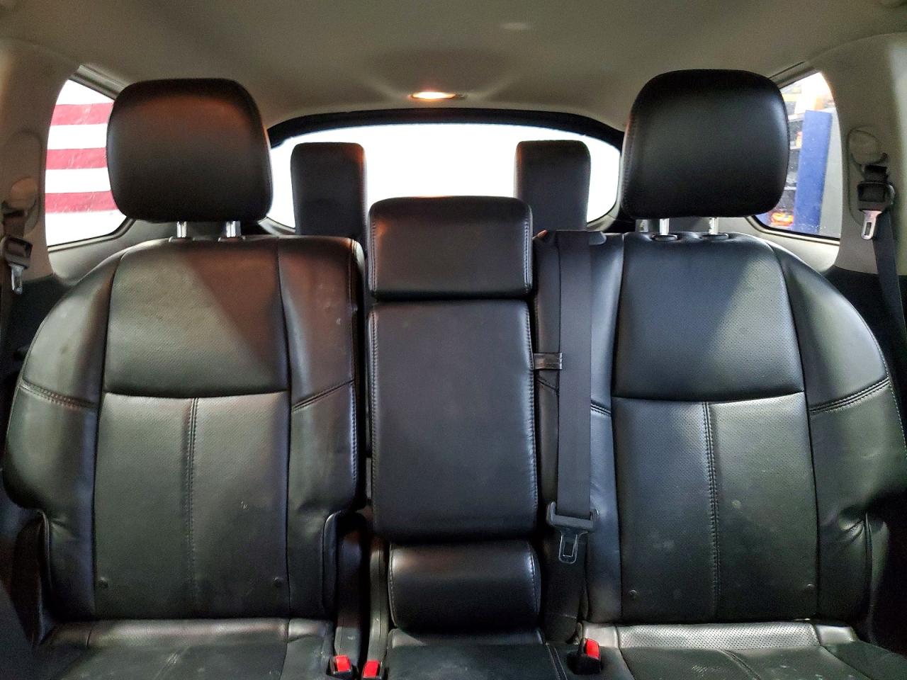 Nissan Pathfinder Sv