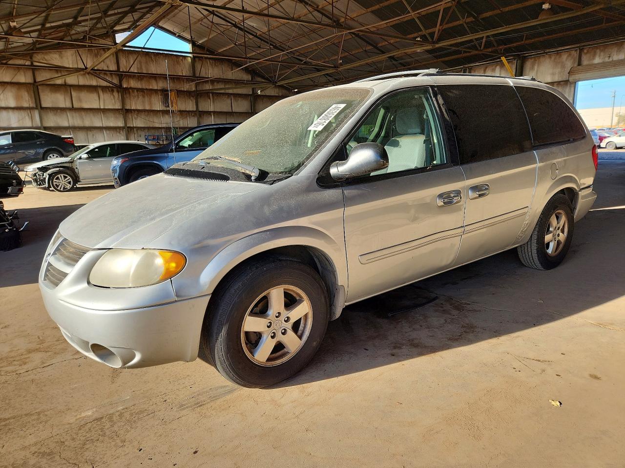 Salvage Dodge Caravan Image