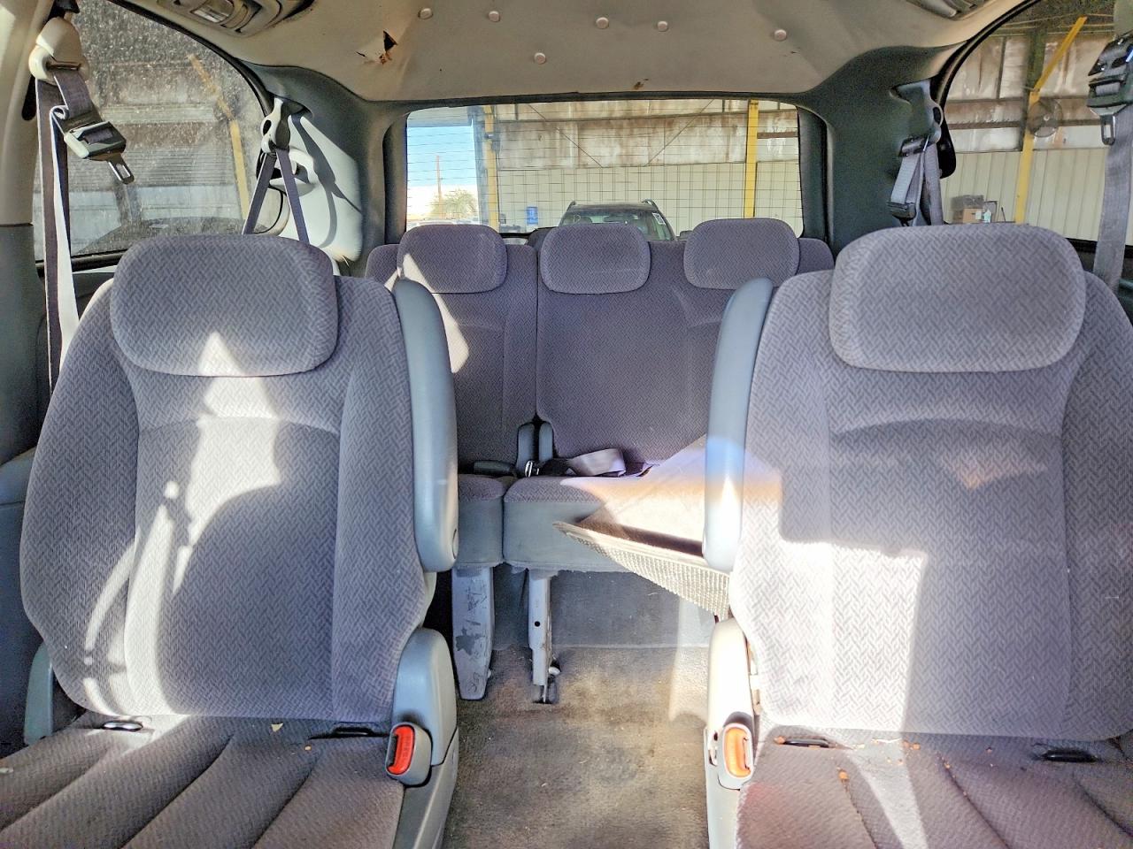 Dodge Caravan Sxt