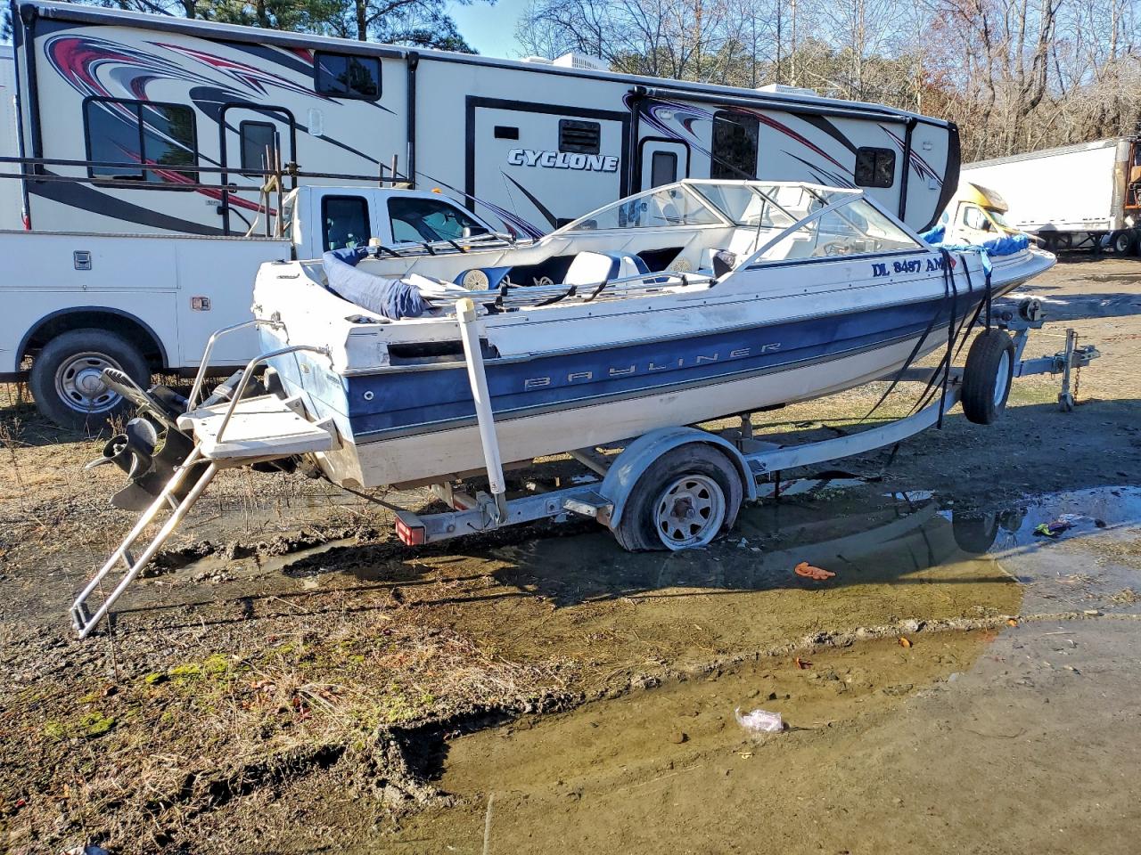 Bayliner Boat