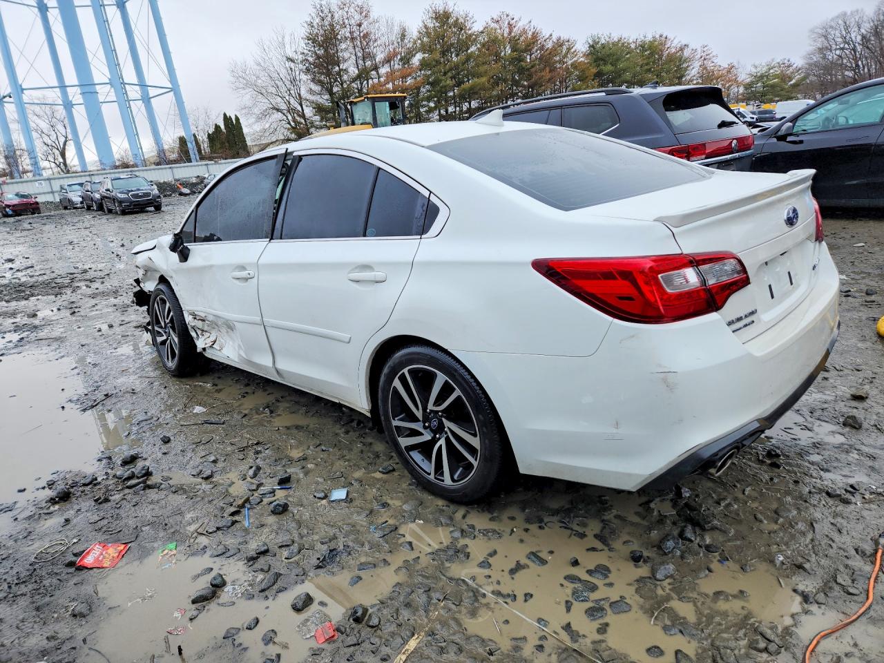 Subaru Legacy Sport