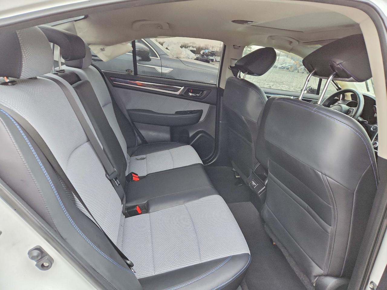 Subaru Legacy Sport