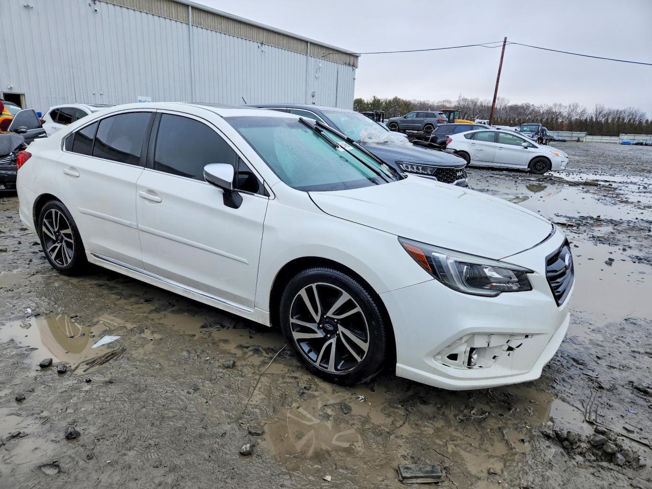 Subaru Legacy Sport