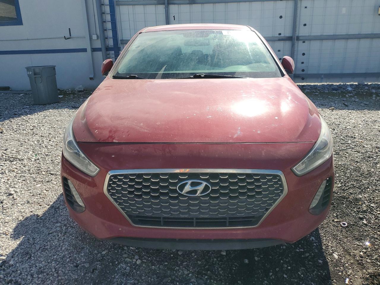 Hyundai ELANTRA Base