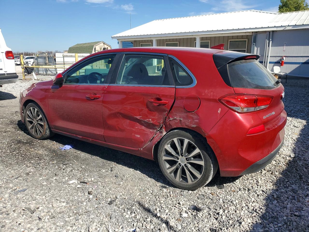 Hyundai ELANTRA Base