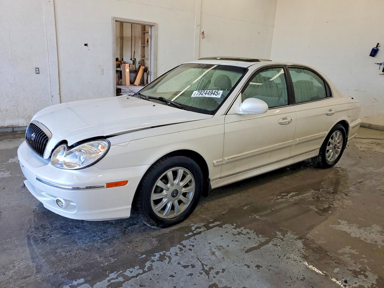 Salvage Hyundai SONATA Image