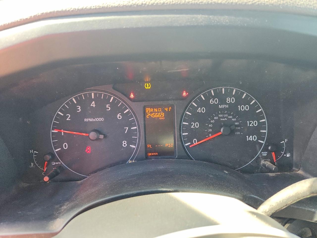 Nissan Nv