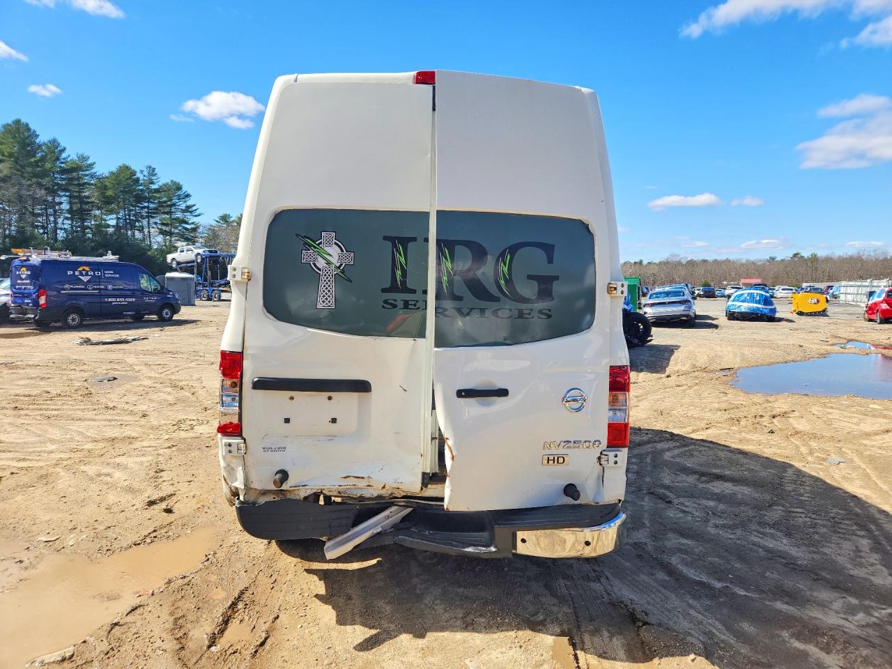 Nissan Nv