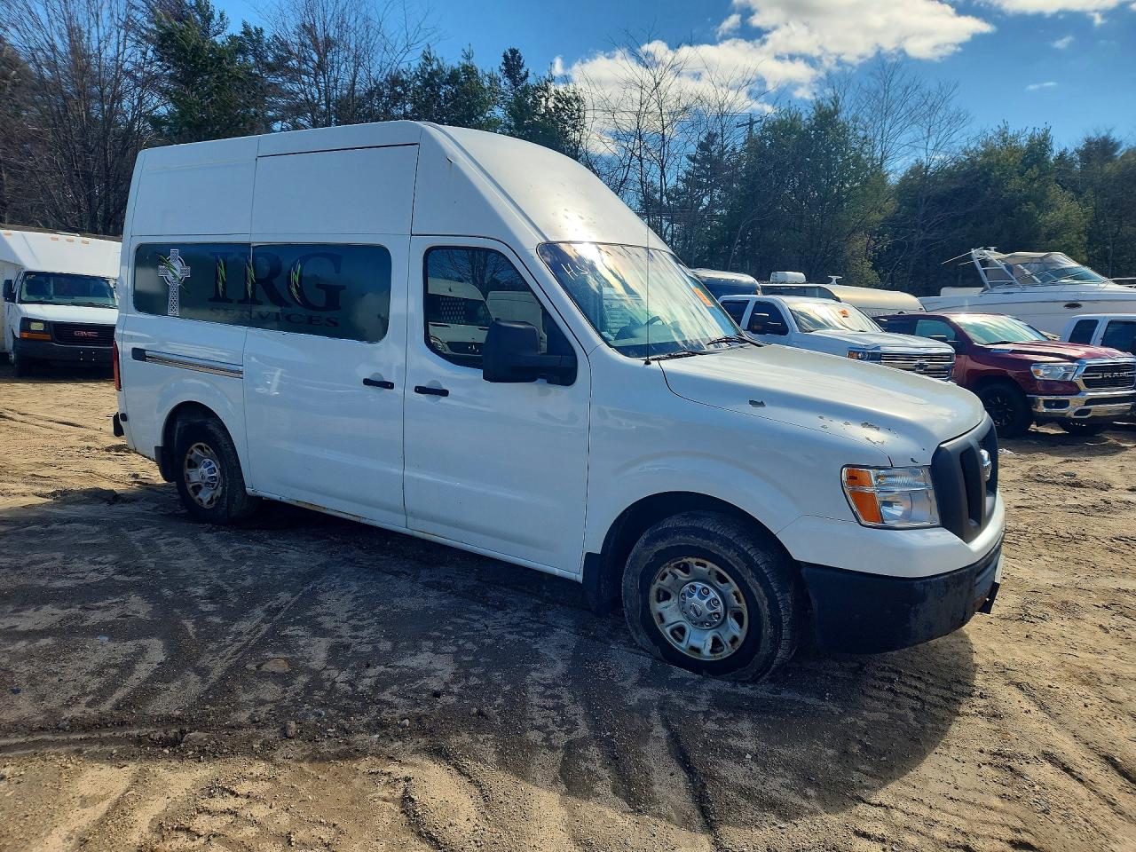 Nissan Nv