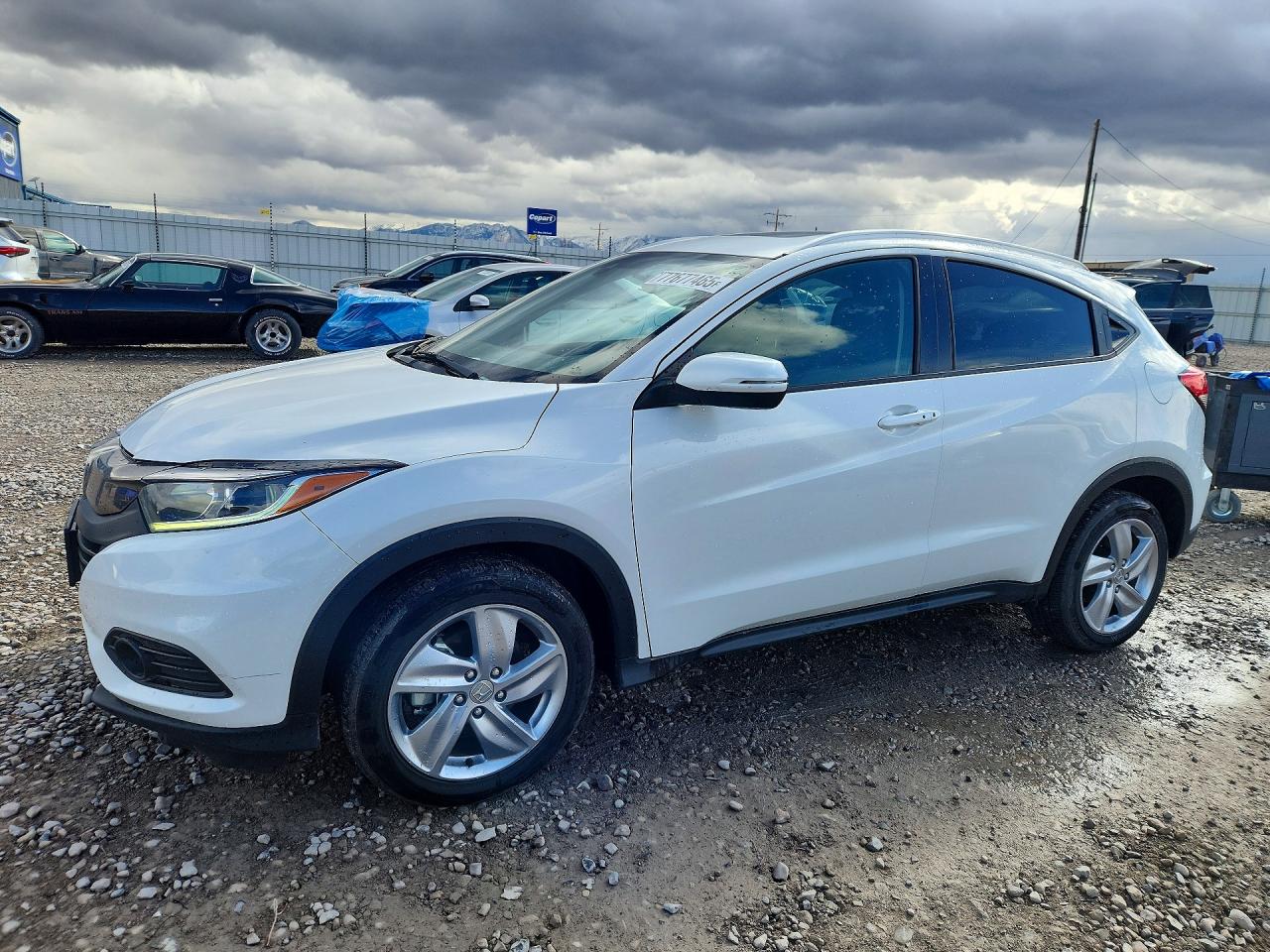 Salvage Honda HR-V Image