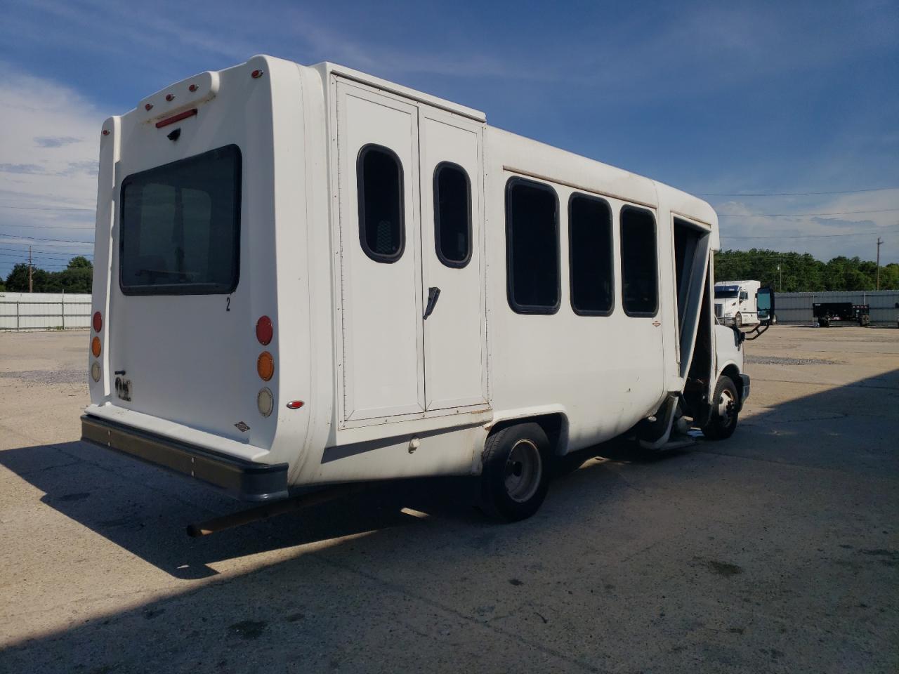Chevrolet Express Ls