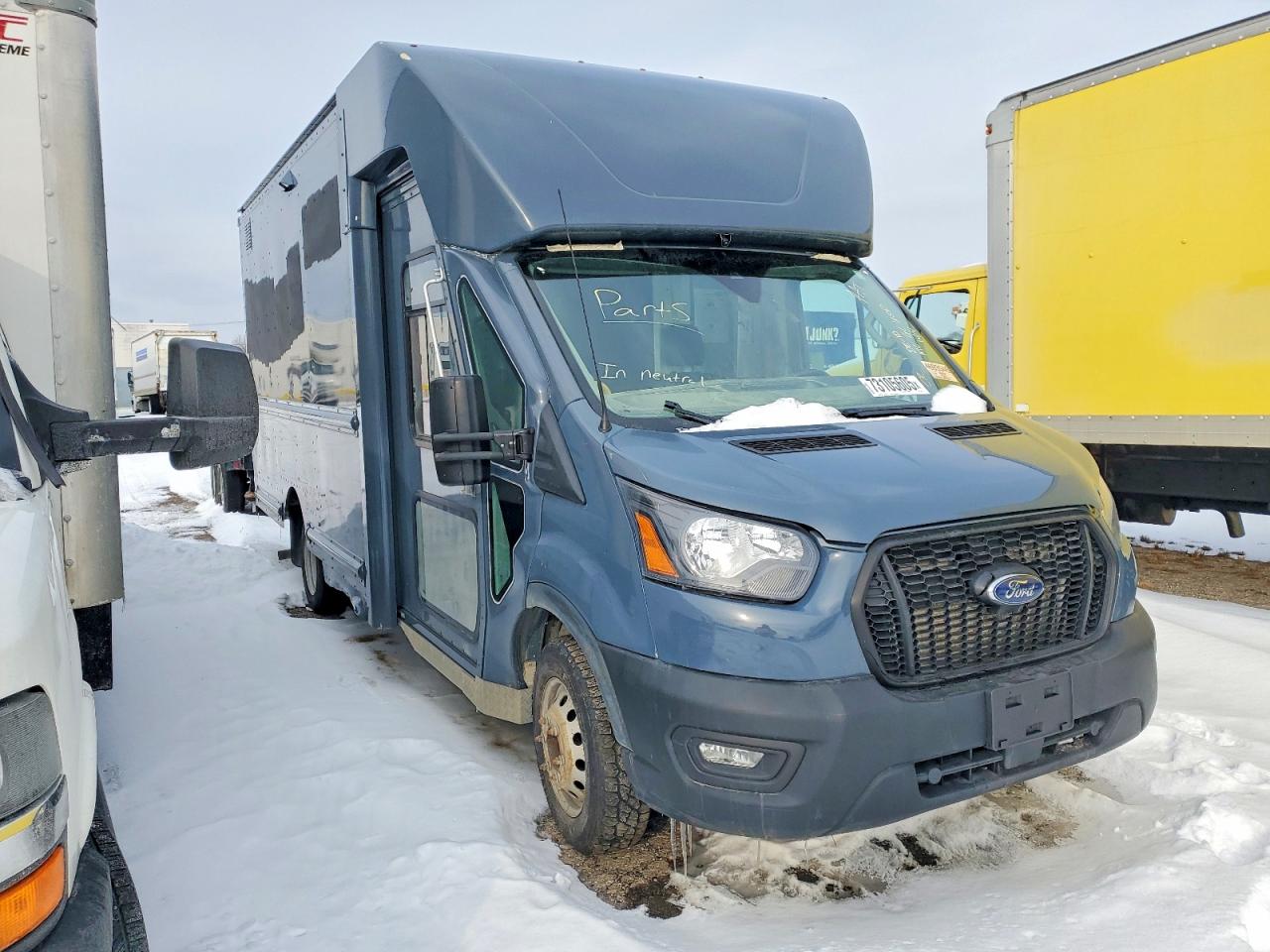 Salvage Ford Transit Image