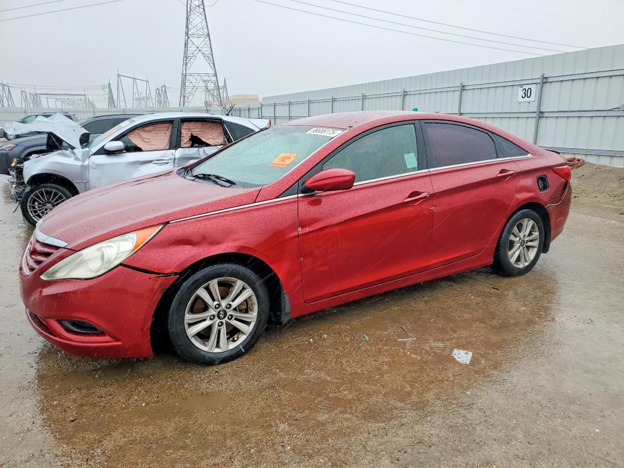 Salvage Hyundai ACCENT Image