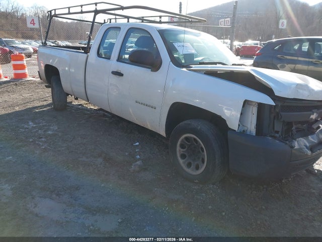 Salvage Chevrolet Silverado 1500 Image