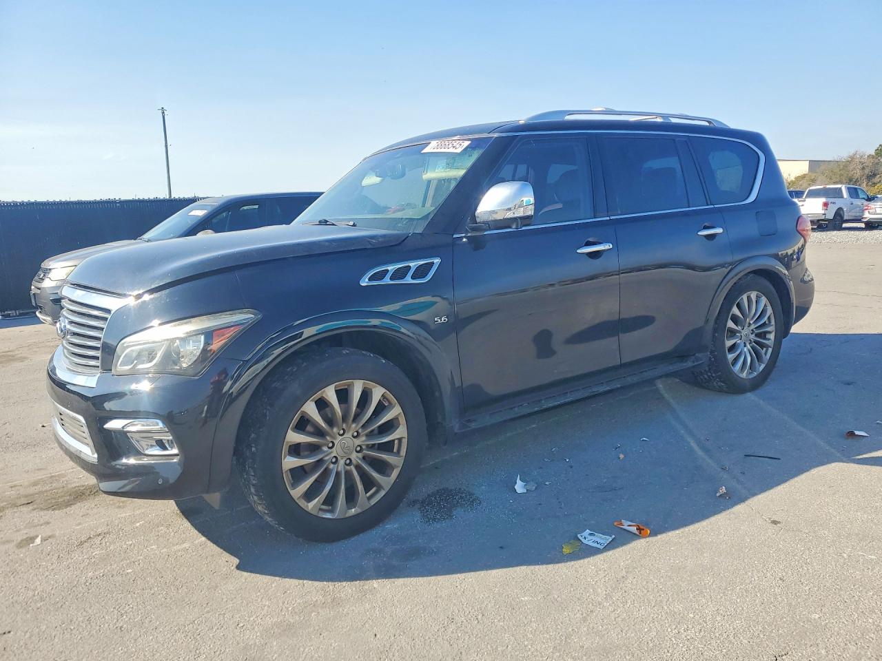Salvage INFINITI Qx Image