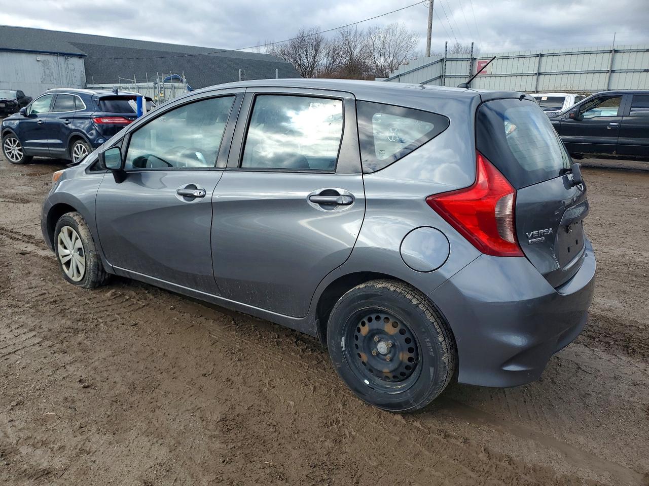 Nissan Versa Sv