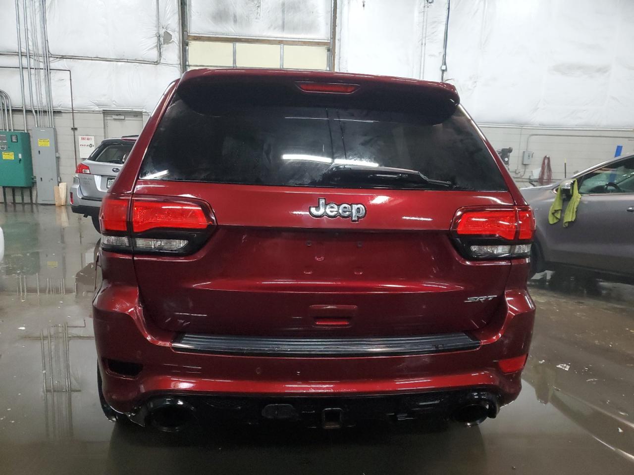 Jeep Grand Cherokee Srt-8