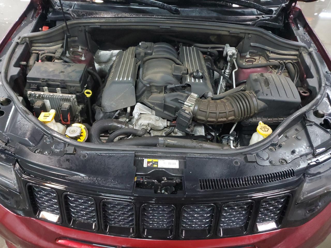 Jeep Grand Cherokee Srt-8