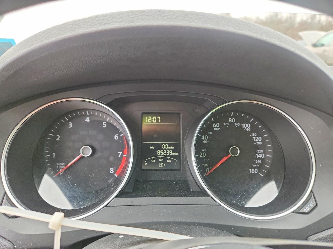 Volkswagen Jetta S