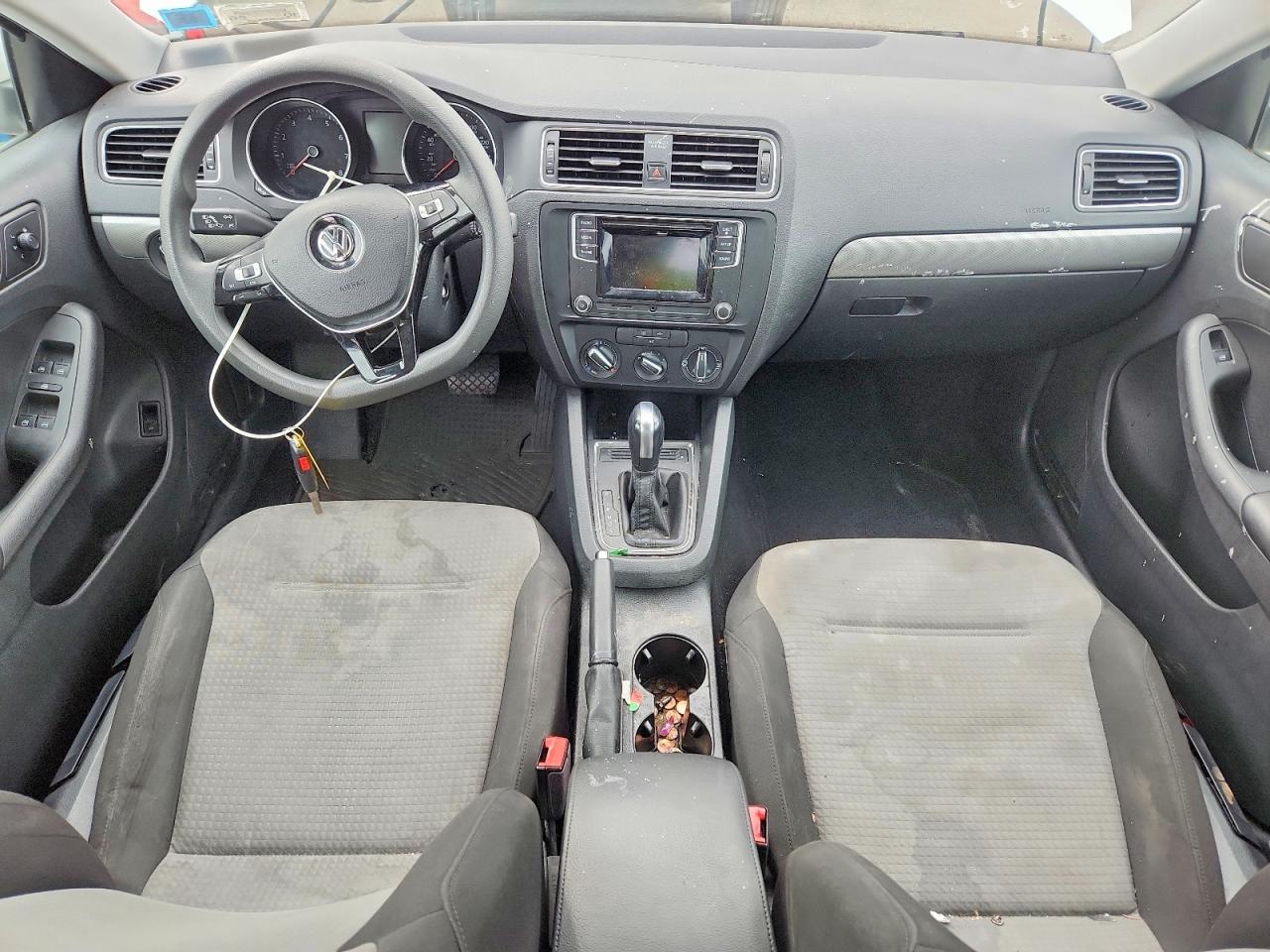 Volkswagen Jetta S