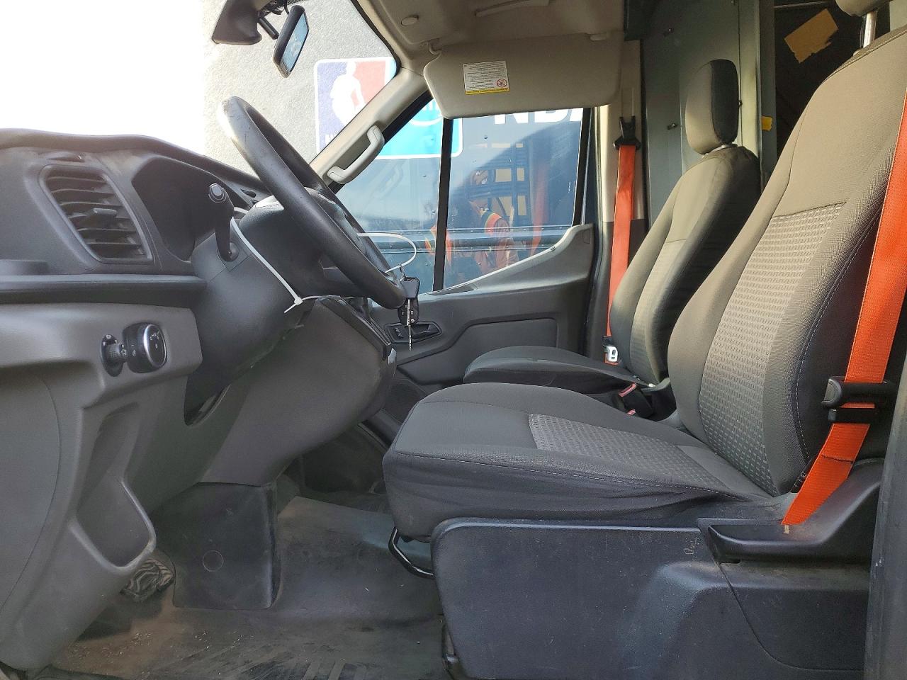 Ford Transit T-250