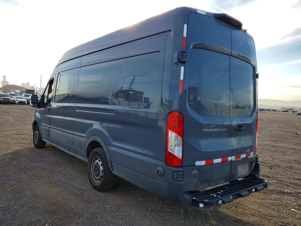 Ford Transit T-250