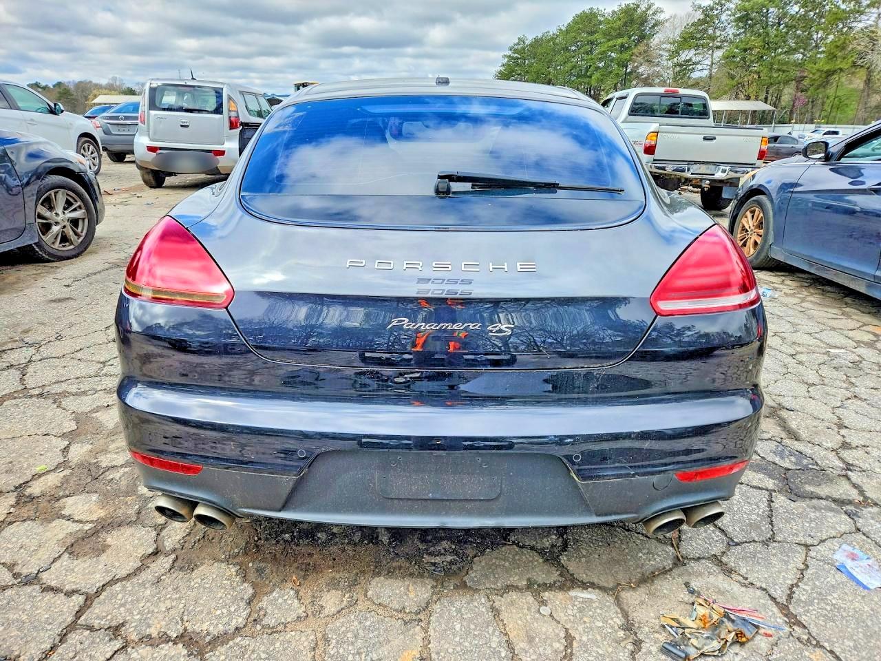 Porsche Panamera S