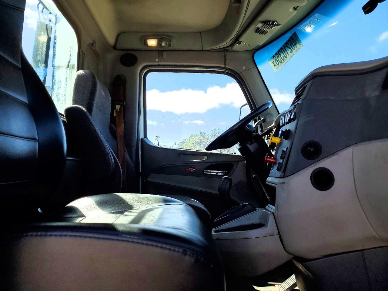 Peterbilt 579