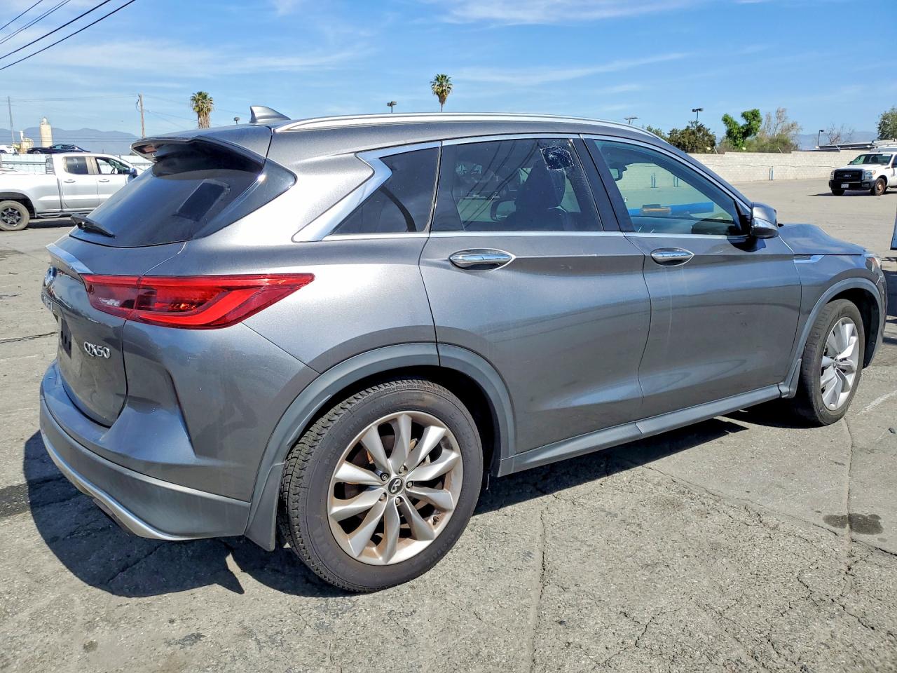INFINITI Qx Luxe